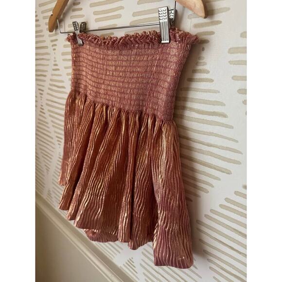 Queen of Sparkles Women’s Medium Rose Gold Smocked Waist Swing Shorts - Picture 3 of 6